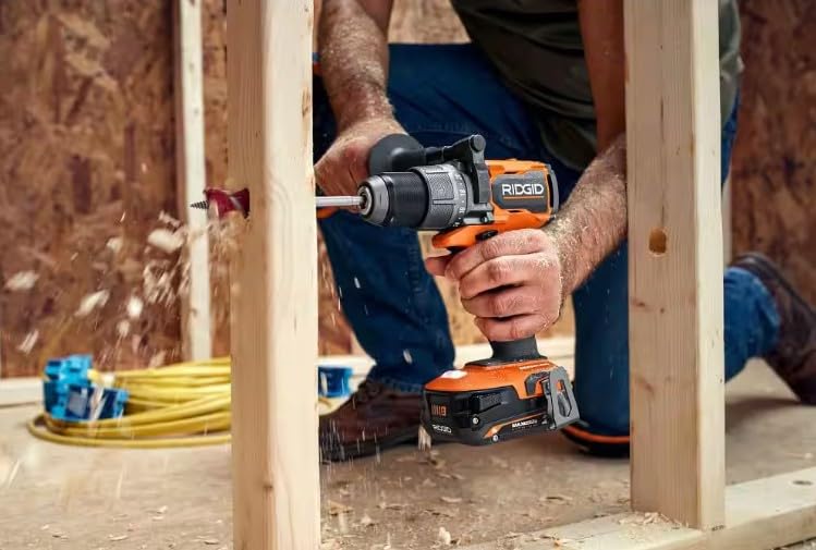 18V Brushless Cordless 1/2 in. Drill/Driver Kit with 2.0 Ah Battery and Charger Q121
