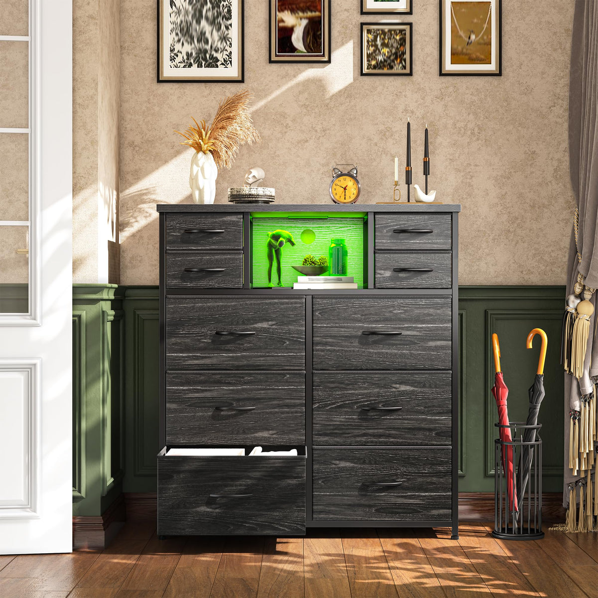 Black 10 Drawer Dresser with LED & Charging Station O944